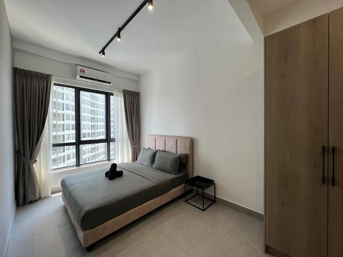Sunsuria Colony Suite Soho Setia Alam Shah Alam 0*,